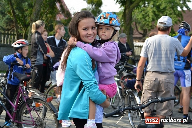 Zdjęcie w galerii na portalu naszraciborz.pl: Z Tworkowa do Roszkowa, czyli kolejny rajd Utexu i Gminy Krzyżanowice wiadomości z regionu