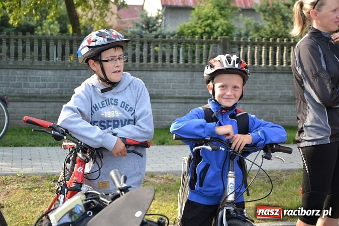 Zdjęcie w galerii na portalu naszraciborz.pl: Z Tworkowa do Roszkowa, czyli kolejny rajd Utexu i Gminy Krzyżanowice wiadomości z regionu