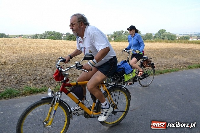 Zdjęcie w galerii na portalu naszraciborz.pl: Z Tworkowa do Roszkowa, czyli kolejny rajd Utexu i Gminy Krzyżanowice wiadomości z regionu