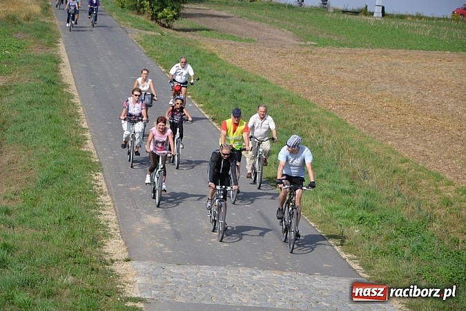 Zdjęcie w galerii na portalu naszraciborz.pl: Z Tworkowa do Roszkowa, czyli kolejny rajd Utexu i Gminy Krzyżanowice wiadomości z regionu