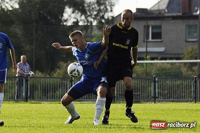Zdjęcie w galerii na portalu naszraciborz.pl: Cztery bramki Frydryka pogrążyły Krzyżanowice wiadomości z regionu