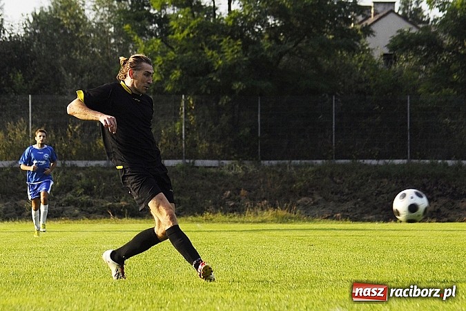 Zdjęcie w galerii na portalu naszraciborz.pl: Cztery bramki Frydryka pogrążyły Krzyżanowice wiadomości z regionu