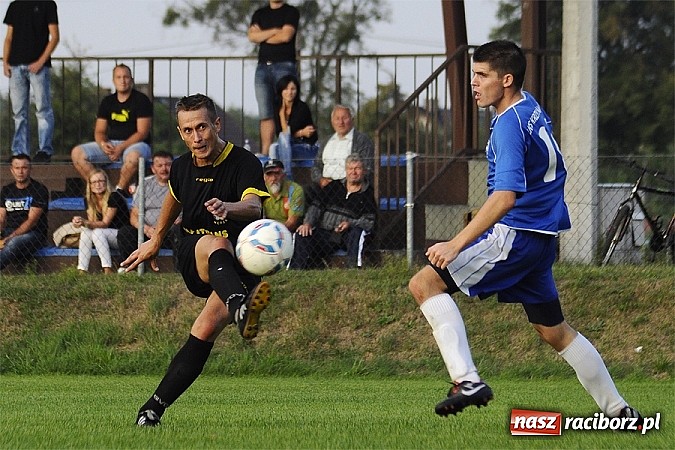 Zdjęcie w galerii na portalu naszraciborz.pl: Cztery bramki Frydryka pogrążyły Krzyżanowice wiadomości z regionu