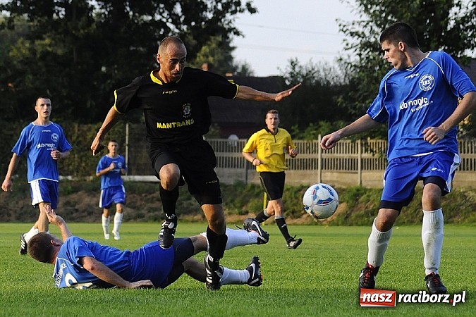 Zdjęcie w galerii na portalu naszraciborz.pl: Cztery bramki Frydryka pogrążyły Krzyżanowice wiadomości z regionu