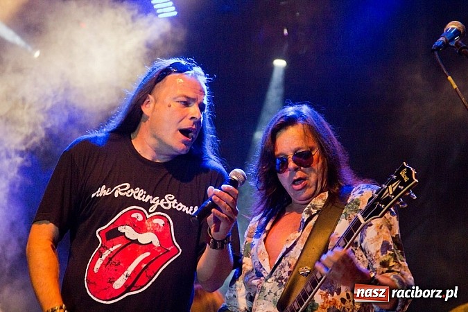 Zdjęcie w galerii na portalu naszraciborz.pl: Marka robi swoje - Oddział Zamknięty zagrał na Memoriale wiadomości z regionu