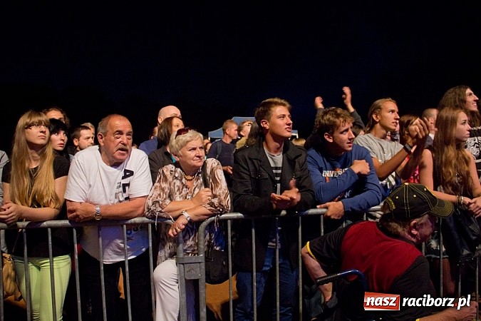 Zdjęcie w galerii na portalu naszraciborz.pl: Marka robi swoje - Oddział Zamknięty zagrał na Memoriale wiadomości z regionu