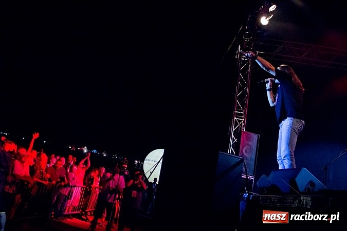 Zdjęcie w galerii na portalu naszraciborz.pl: Marka robi swoje - Oddział Zamknięty zagrał na Memoriale wiadomości z regionu