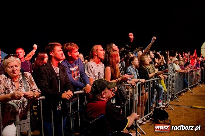 Zdjęcie w galerii na portalu naszraciborz.pl: Marka robi swoje - Oddział Zamknięty zagrał na Memoriale wiadomości z regionu