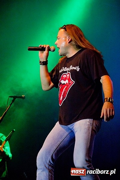 Zdjęcie w galerii na portalu naszraciborz.pl: Marka robi swoje - Oddział Zamknięty zagrał na Memoriale wiadomości z regionu