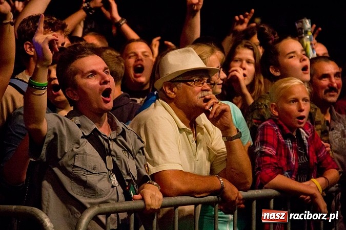 Zdjęcie w galerii na portalu naszraciborz.pl: Marka robi swoje - Oddział Zamknięty zagrał na Memoriale wiadomości z regionu