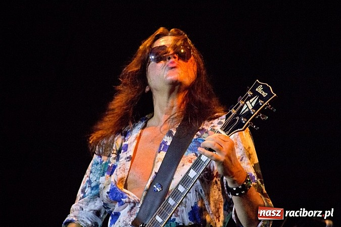 Zdjęcie w galerii na portalu naszraciborz.pl: Marka robi swoje - Oddział Zamknięty zagrał na Memoriale wiadomości z regionu