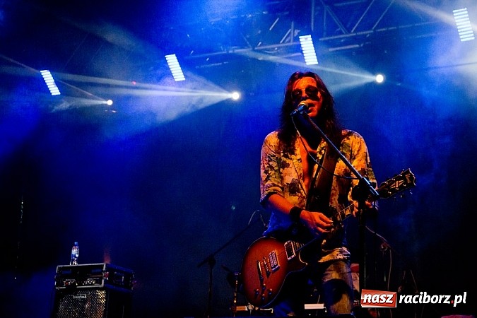 Zdjęcie w galerii na portalu naszraciborz.pl: Marka robi swoje - Oddział Zamknięty zagrał na Memoriale wiadomości z regionu