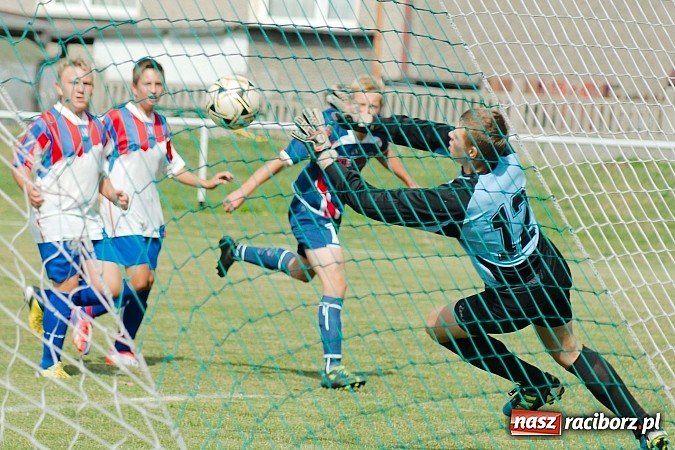 Zdjęcie w galerii na portalu naszraciborz.pl: Juniorzy Starsi: Egzekucja przy Urbana wiadomości z regionu