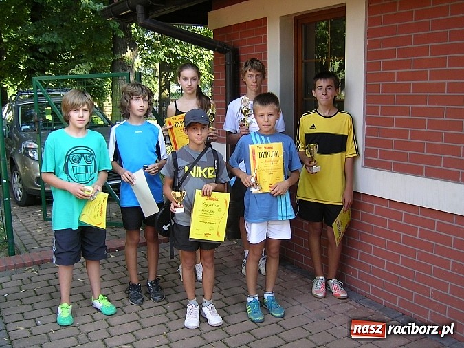Zdjęcie w galerii na portalu naszraciborz.pl: Tenisowy turniej o Puchar Solidarności Rafako wiadomości z regionu