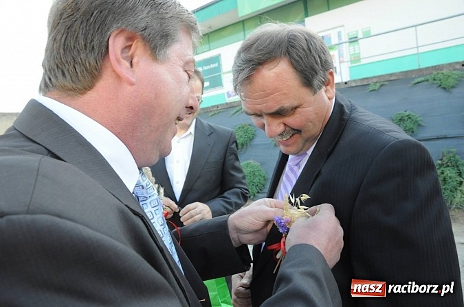 Zdjęcie w galerii na portalu naszraciborz.pl: W Krowiarkach dziękują dziś za plony wiadomości z regionu