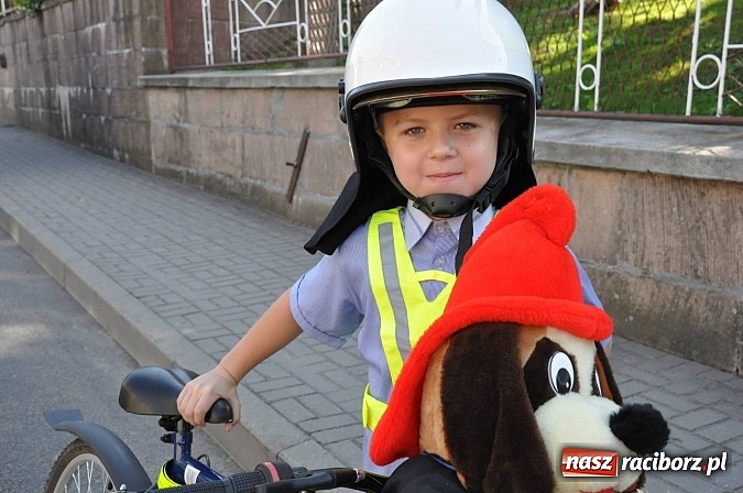 Zdjęcie w galerii na portalu naszraciborz.pl: W Krowiarkach dziękują dziś za plony wiadomości z regionu