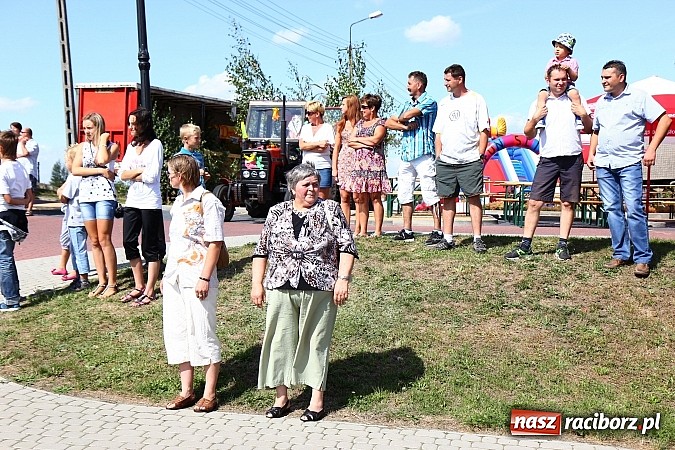 Zdjęcie w galerii na portalu naszraciborz.pl: Święto plonów w Kobyli na wesoło wiadomości z regionu