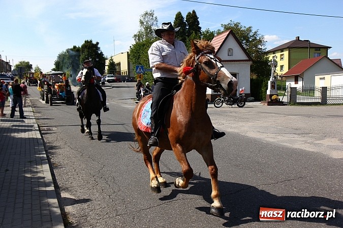 Zdjęcie w galerii na portalu naszraciborz.pl: Święto plonów w Kobyli na wesoło wiadomości z regionu