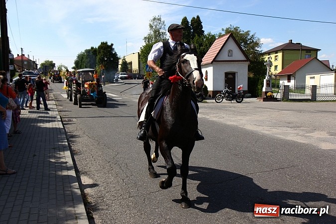 Zdjęcie w galerii na portalu naszraciborz.pl: Święto plonów w Kobyli na wesoło wiadomości z regionu