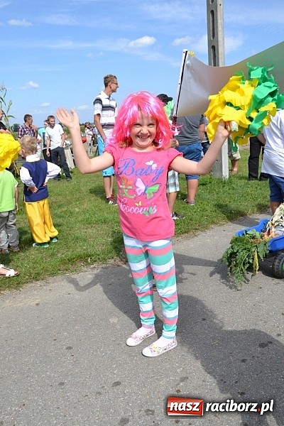 Zdjęcie w galerii na portalu naszraciborz.pl: W korowodzie świetlica idzie na przodzie wiadomości z regionu