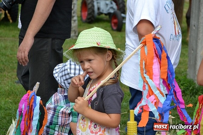 Zdjęcie w galerii na portalu naszraciborz.pl: W korowodzie świetlica idzie na przodzie wiadomości z regionu