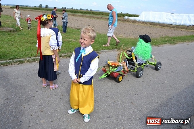 Zdjęcie w galerii na portalu naszraciborz.pl: W korowodzie świetlica idzie na przodzie wiadomości z regionu