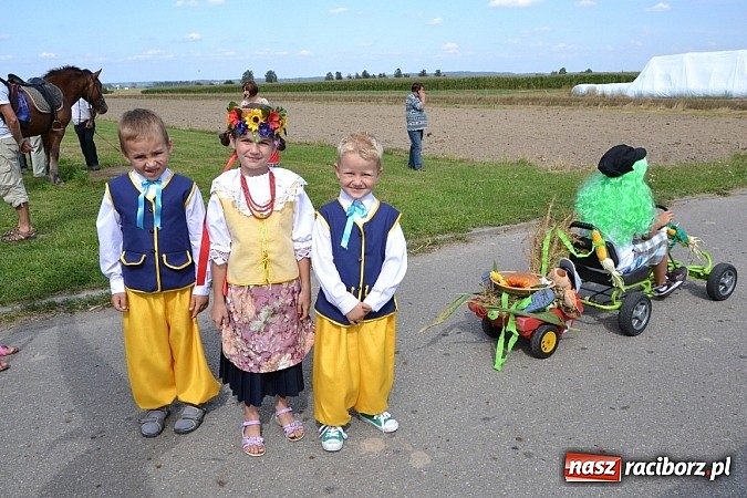 Zdjęcie w galerii na portalu naszraciborz.pl: W korowodzie świetlica idzie na przodzie wiadomości z regionu