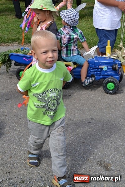 Zdjęcie w galerii na portalu naszraciborz.pl: W korowodzie świetlica idzie na przodzie wiadomości z regionu