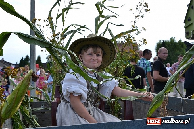Zdjęcie w galerii na portalu naszraciborz.pl: W korowodzie świetlica idzie na przodzie wiadomości z regionu