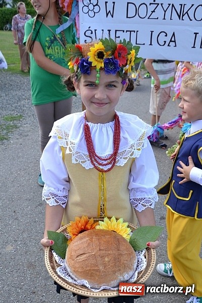 Zdjęcie w galerii na portalu naszraciborz.pl: W korowodzie świetlica idzie na przodzie wiadomości z regionu
