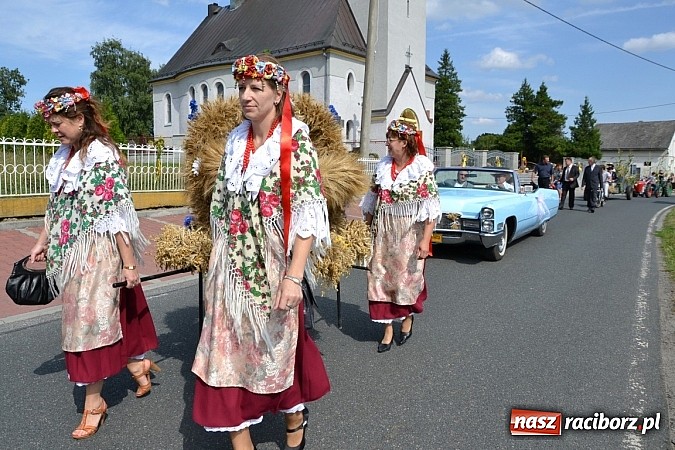 Zdjęcie w galerii na portalu naszraciborz.pl: W korowodzie świetlica idzie na przodzie wiadomości z regionu