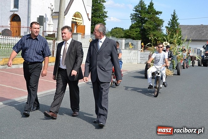 Zdjęcie w galerii na portalu naszraciborz.pl: W korowodzie świetlica idzie na przodzie wiadomości z regionu