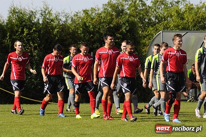 Zdjęcie w galerii na portalu naszraciborz.pl: Trafił Wilk razy kilka... Pierwsze punkty Markowic wiadomości z regionu