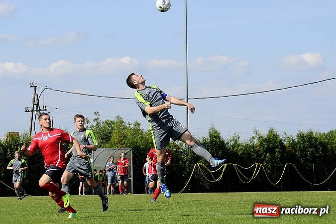 Zdjęcie w galerii na portalu naszraciborz.pl: Trafił Wilk razy kilka... Pierwsze punkty Markowic wiadomości z regionu