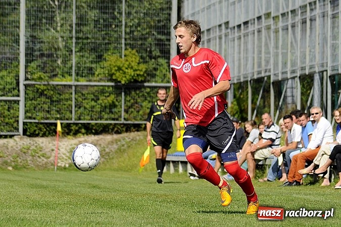 Zdjęcie w galerii na portalu naszraciborz.pl: Trafił Wilk razy kilka... Pierwsze punkty Markowic wiadomości z regionu