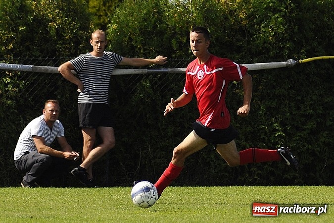 Zdjęcie w galerii na portalu naszraciborz.pl: Trafił Wilk razy kilka... Pierwsze punkty Markowic wiadomości z regionu