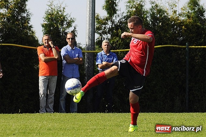 Zdjęcie w galerii na portalu naszraciborz.pl: Trafił Wilk razy kilka... Pierwsze punkty Markowic wiadomości z regionu