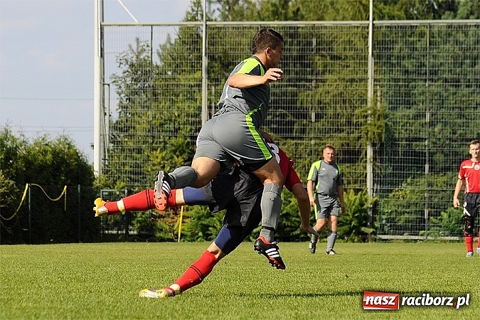 Zdjęcie w galerii na portalu naszraciborz.pl: Trafił Wilk razy kilka... Pierwsze punkty Markowic wiadomości z regionu