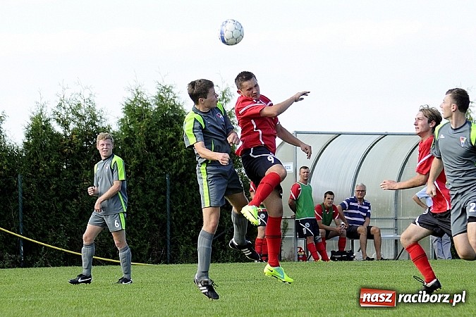 Zdjęcie w galerii na portalu naszraciborz.pl: Trafił Wilk razy kilka... Pierwsze punkty Markowic wiadomości z regionu