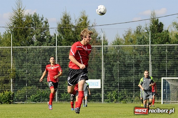 Zdjęcie w galerii na portalu naszraciborz.pl: Trafił Wilk razy kilka... Pierwsze punkty Markowic wiadomości z regionu