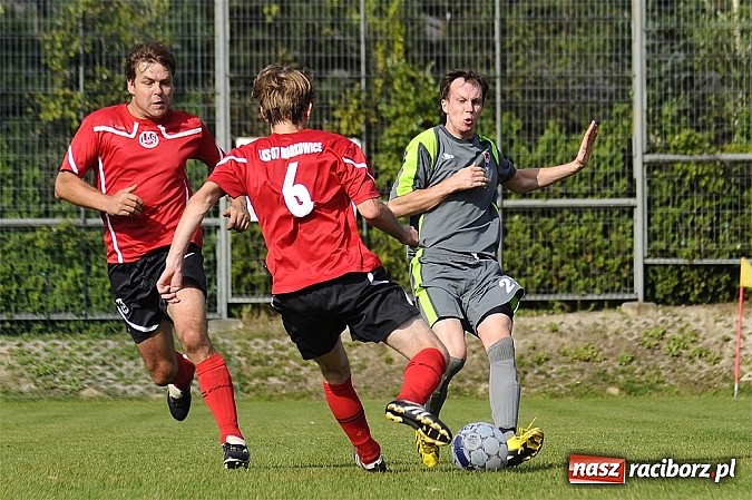 Zdjęcie w galerii na portalu naszraciborz.pl: Trafił Wilk razy kilka... Pierwsze punkty Markowic wiadomości z regionu