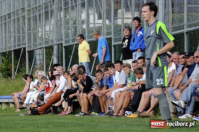 Zdjęcie w galerii na portalu naszraciborz.pl: Trafił Wilk razy kilka... Pierwsze punkty Markowic wiadomości z regionu