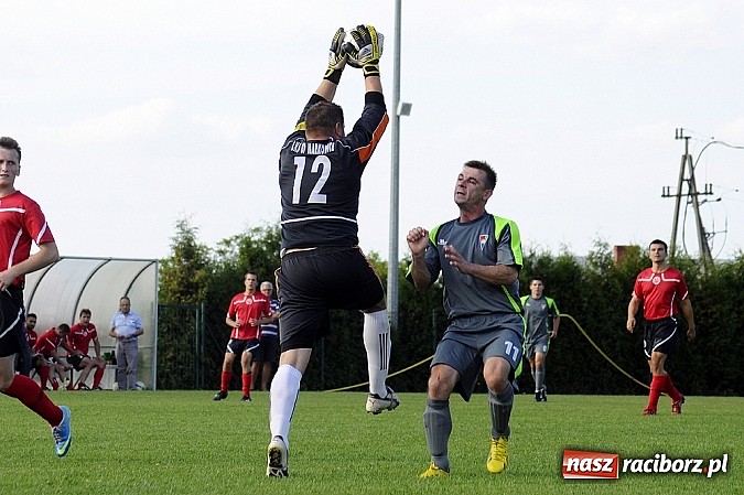 Zdjęcie w galerii na portalu naszraciborz.pl: Trafił Wilk razy kilka... Pierwsze punkty Markowic wiadomości z regionu