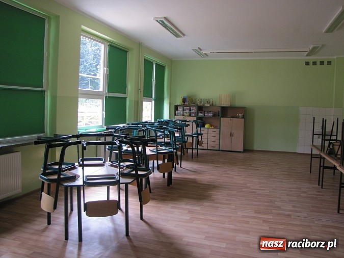 Zdjęcie w galerii na portalu naszraciborz.pl: Remont SP 15 idzie pełną parą. Inwestycję wsparł NFOŚiGW wiadomości z regionu