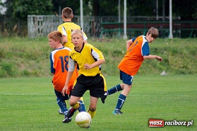 Zdjęcie w galerii na portalu naszraciborz.pl: Trampkarze starsi: Płomień pochłonął Rafako wiadomości z regionu