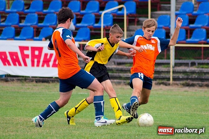Zdjęcie w galerii na portalu naszraciborz.pl: Trampkarze starsi: Płomień pochłonął Rafako wiadomości z regionu