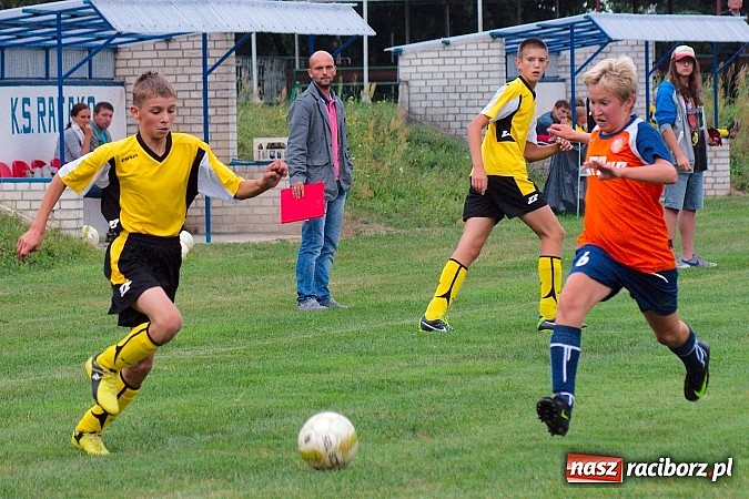 Zdjęcie w galerii na portalu naszraciborz.pl: Trampkarze starsi: Płomień pochłonął Rafako wiadomości z regionu