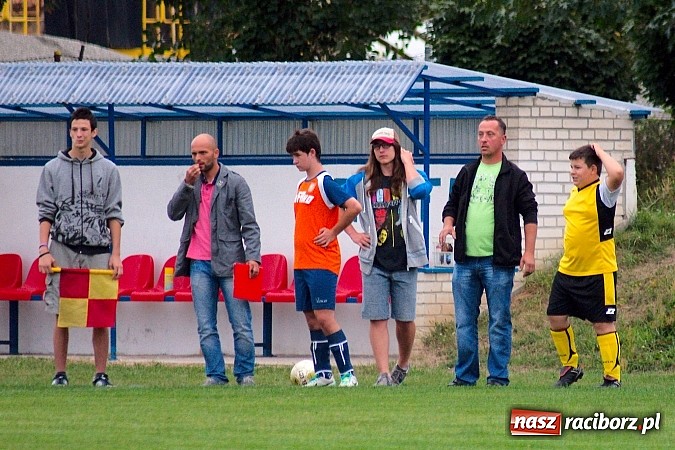 Zdjęcie w galerii na portalu naszraciborz.pl: Trampkarze starsi: Płomień pochłonął Rafako wiadomości z regionu