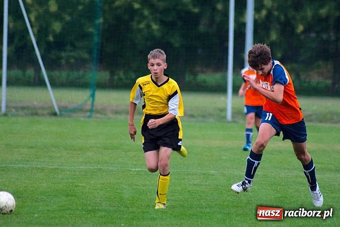 Zdjęcie w galerii na portalu naszraciborz.pl: Trampkarze starsi: Płomień pochłonął Rafako wiadomości z regionu