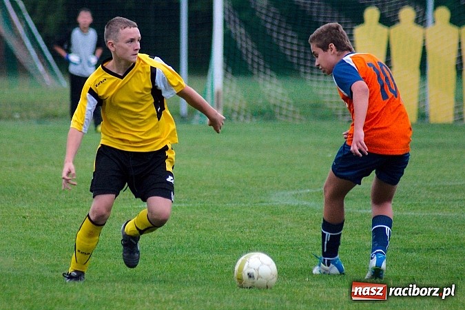 Zdjęcie w galerii na portalu naszraciborz.pl: Trampkarze starsi: Płomień pochłonął Rafako wiadomości z regionu